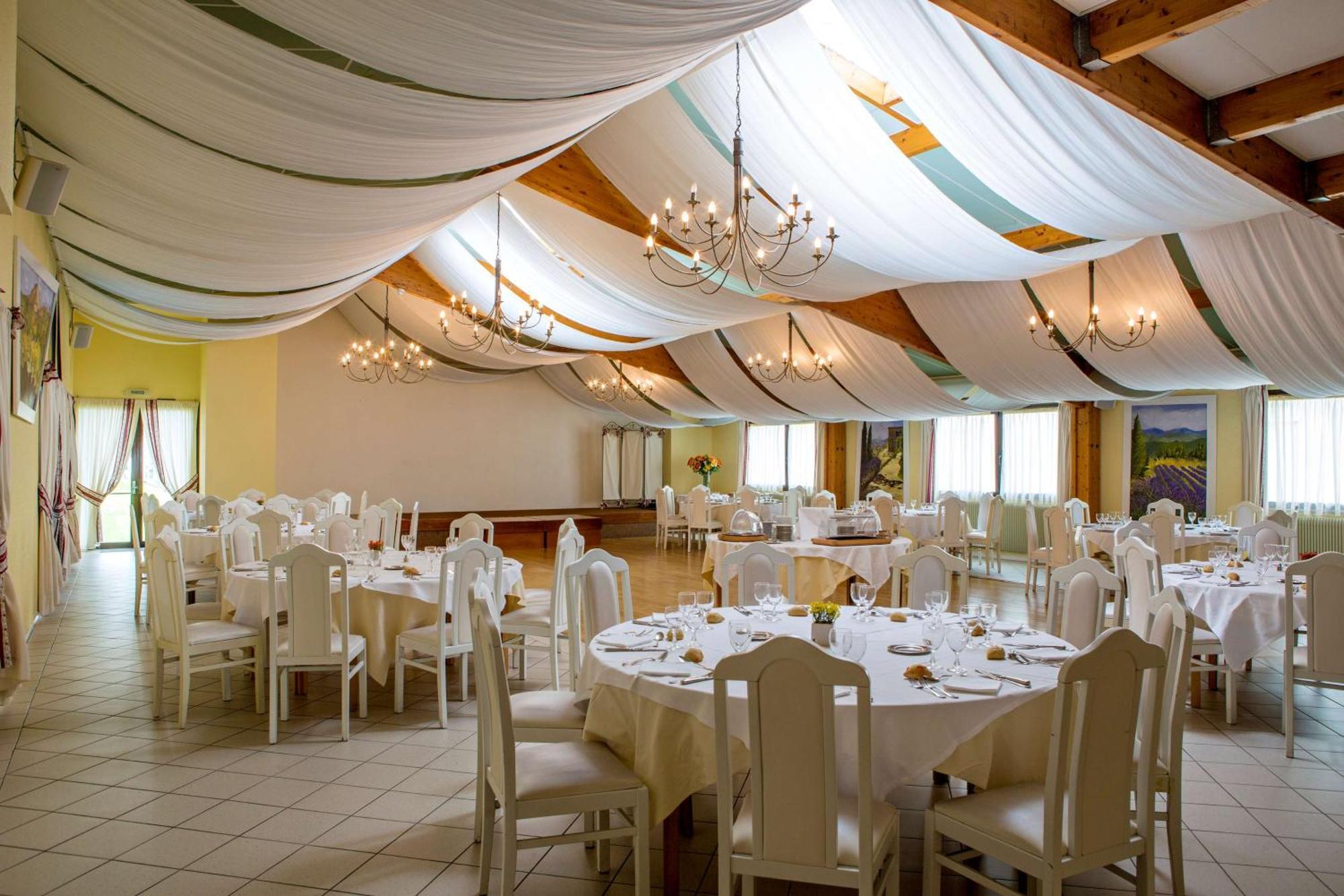 Best Western Le Relais De Laguiole Hotel & Spa Екстериор снимка